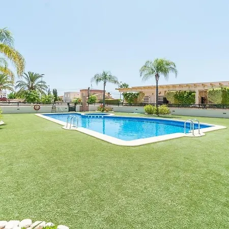 Holiday home Magnifico Adosado Con Piscina Y Barbacoa
